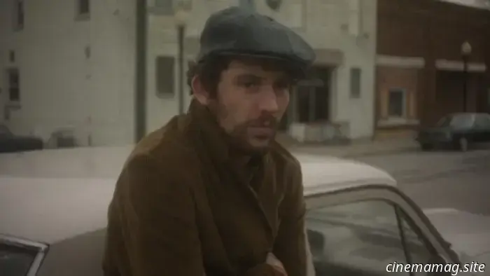 Josh O'Connor takes on the role of The Mastermind in the trailer for a crime drama set in the 1970s.