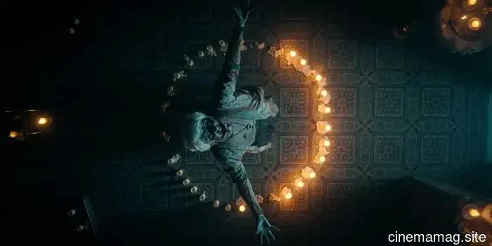 The trailer for the horror anthology The 100 Candles Game: Dark Mirror has been released.
