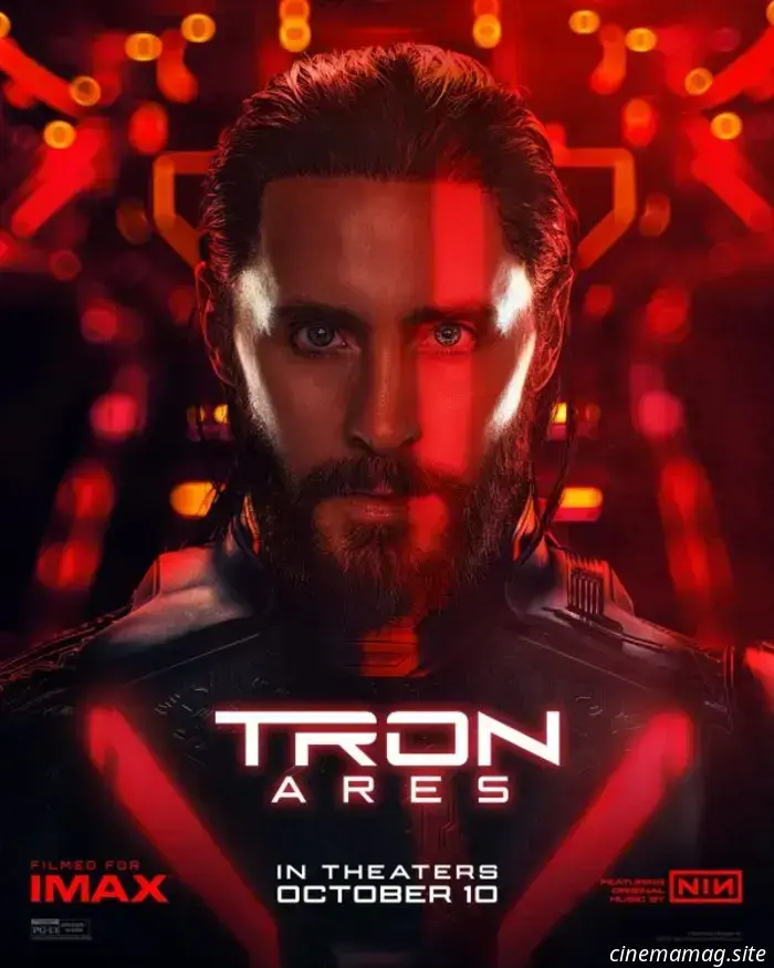I poster di TRON: Ares presentano Jared Leto, Jeff Bridges, Greta Lee, Evan Peters, Jodie Turner-Smith e Gillian Anderson.