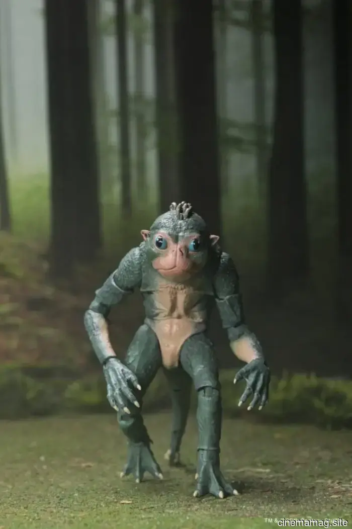 NECA reveals the Ultimate action figure 2-pack featuring Predator: Badlands Thia and Bud.