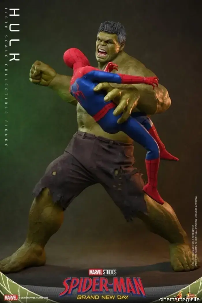 Hot Toys presenta la figura de Hulk a escala sexta de Spider-Man: Brand New Day.