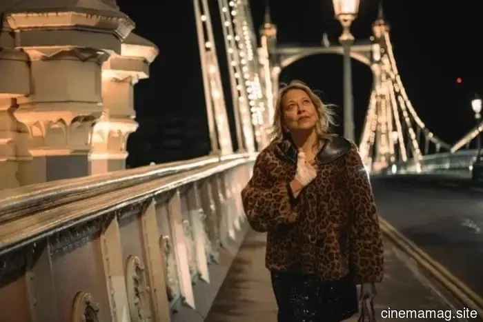 In the trailer for Hulu's "wrong-com," Nicola Walker and Jemaine Clement play the roles of Alice and Steve.