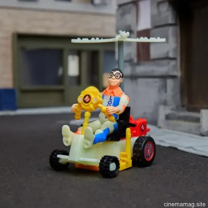 Kenner Classics Настоящие Охотники за Привидениями Ecto-Glow Светящийся Вертолет и эксклюзивный набор Луиса Талли на Comic-Con, представленный Hasbro