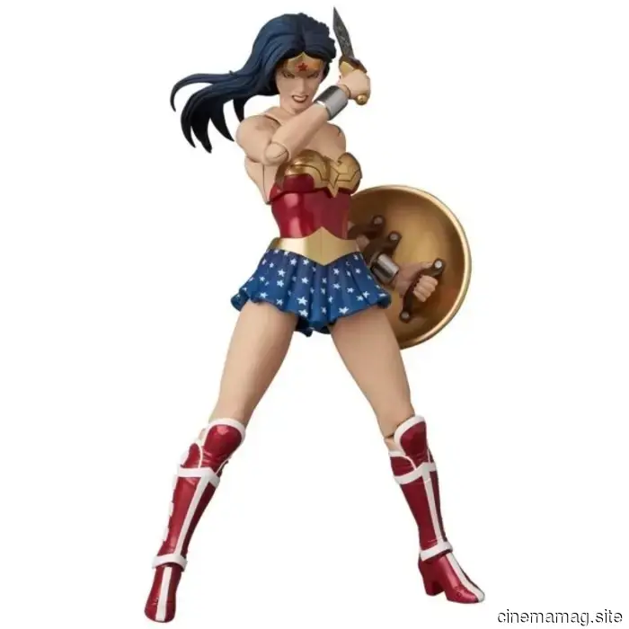 Per domani, le action figures MAFEX di Superman e Wonder Woman svelate da Medicom