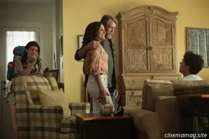 Netflix has released a new trailer and promotional images for People We Meet on Vacation.