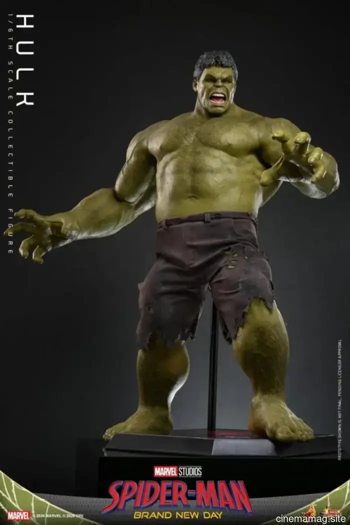 Hot Toys presenta la figura de Hulk a escala sexta de Spider-Man: Brand New Day.