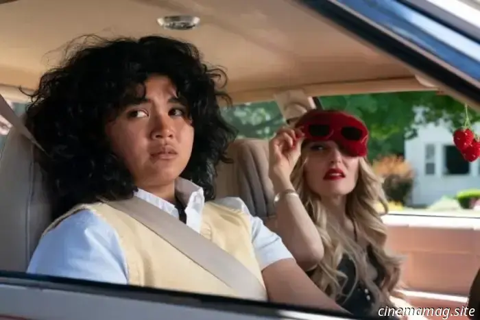 Il trailer della commedia di Hulu Summer of 69 con Chloe Fineman e Sam Morelos