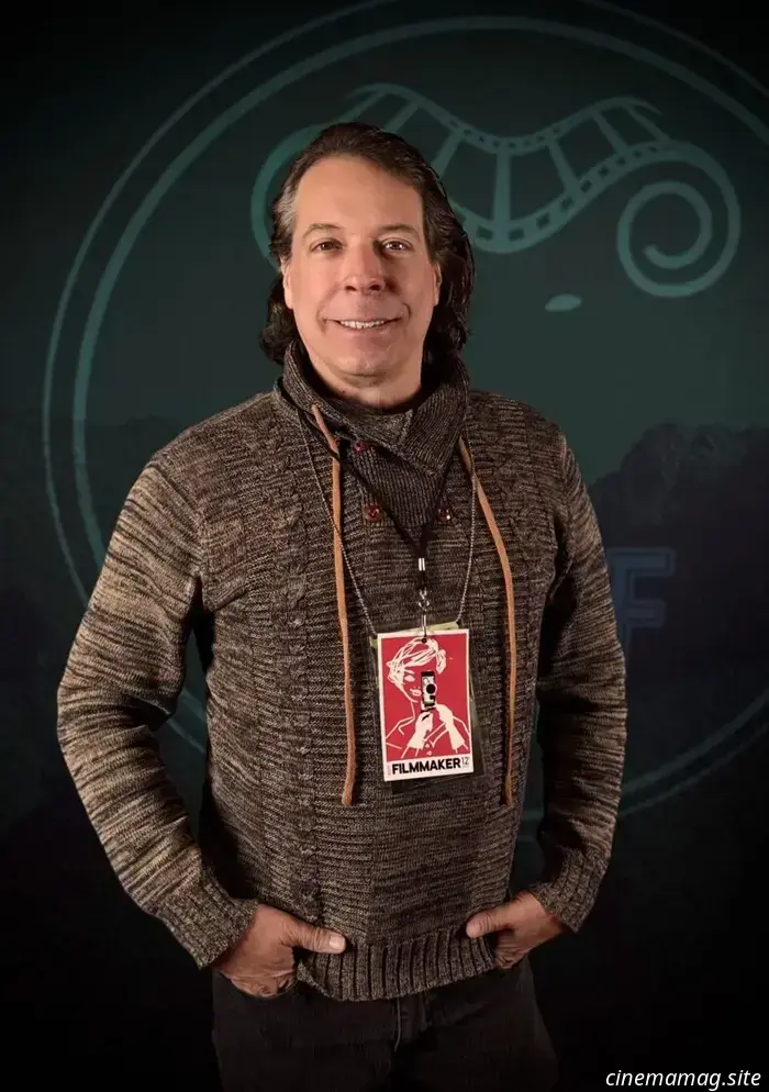 'Aunt Cindy and the Alchemist' Is a Mind-Bending Tale That Seems Almost Unreal.