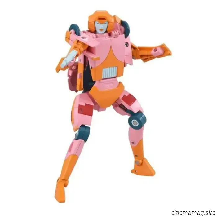 Pre-orders are now open for the Transformers Takara Tomy Missing Link Arcee and Dramatic Capture Cybertron Chase figures.