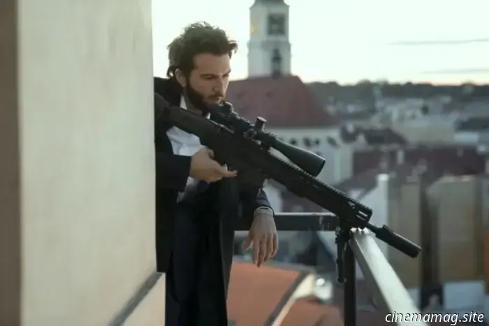 The trailer for season 2 of FUBAR features Arnold Schwarzenegger facing off against Carrie-Anne Moss.