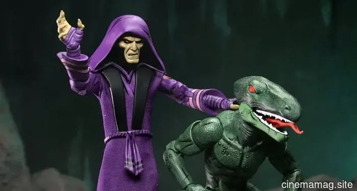 The villains Daimyo Orkai and Raptor from Mirage Comics are being added to NECA’s Teenage Mutant Ninja Turtles action figure collection.