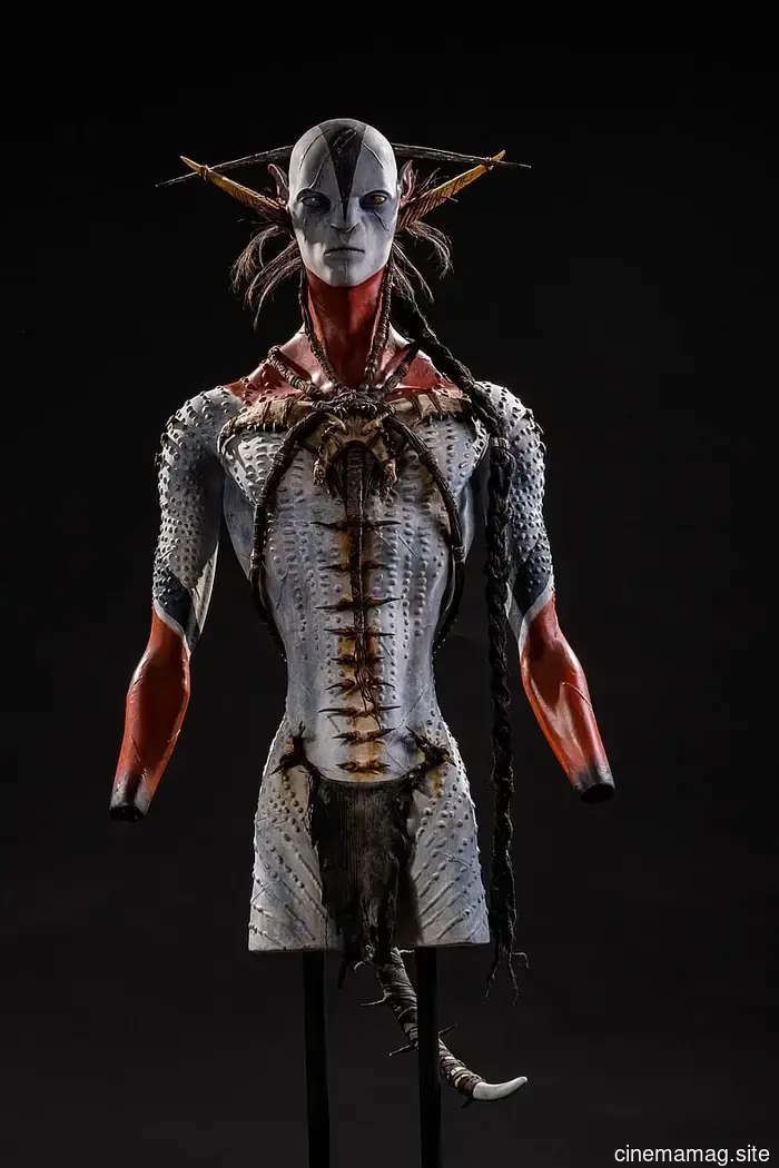 Avatar: Fire and Ash Costume Designer Deborah L. Scott ha aiutato i costumi a entrare nell'era digitale