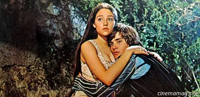 10 escenas sexuales en películas que alguien debería haber detenido