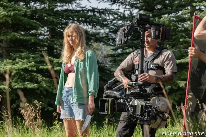 “Allow the Location to Communicate”: Lynne Ramsay Discusses Die My Love, Filming with Academy Ratio, and Adapting Challenging Novels.