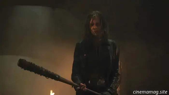 In the trailer for season 2 of The Walking Dead: Dead City, Maggie is seen holding Lucille.