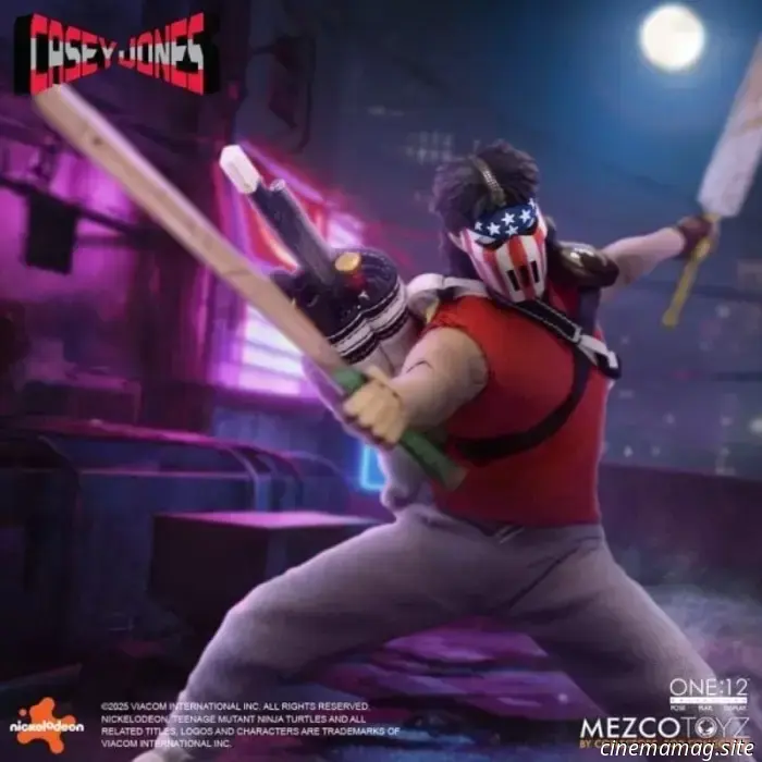 Mezco Toyz presenta la nuova action figure One:12 Collective di Casey Jones delle Tartarughe Ninja