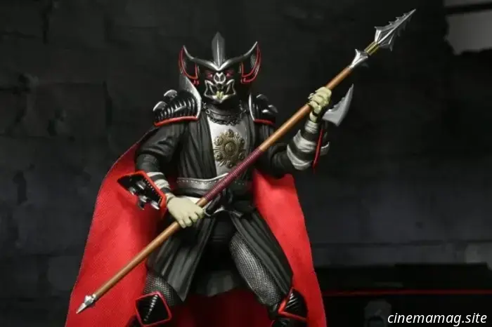 NECA Universal Monsters x Teenage Mutant Ninja Turtles mash-up figure reimmaginare Shredder e Splinter come Dracula e Van Helsing