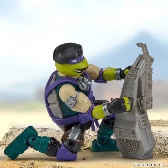 Pre-orders for the Teenage Mutant Ninja Turtles and G.I. Joe crossover action figures are now available.