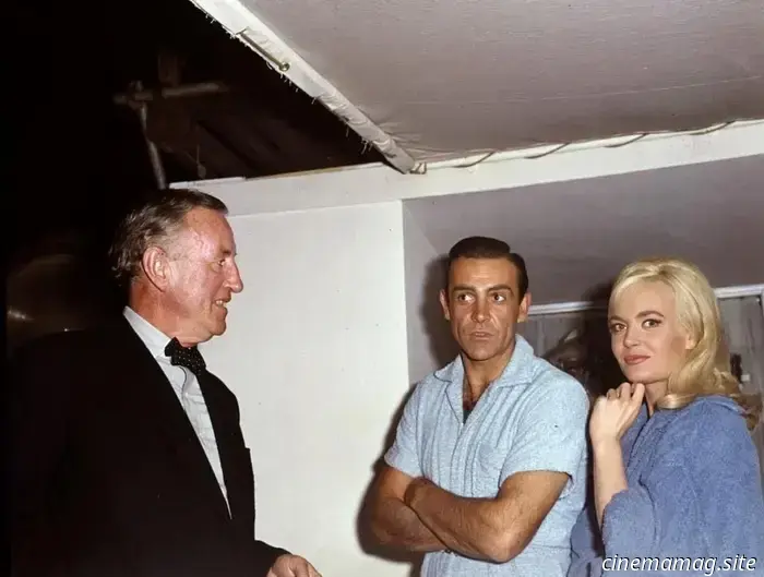 12 Behind-the-Scenes Photos of Goldfinger Showcasing Bond at His Finest
